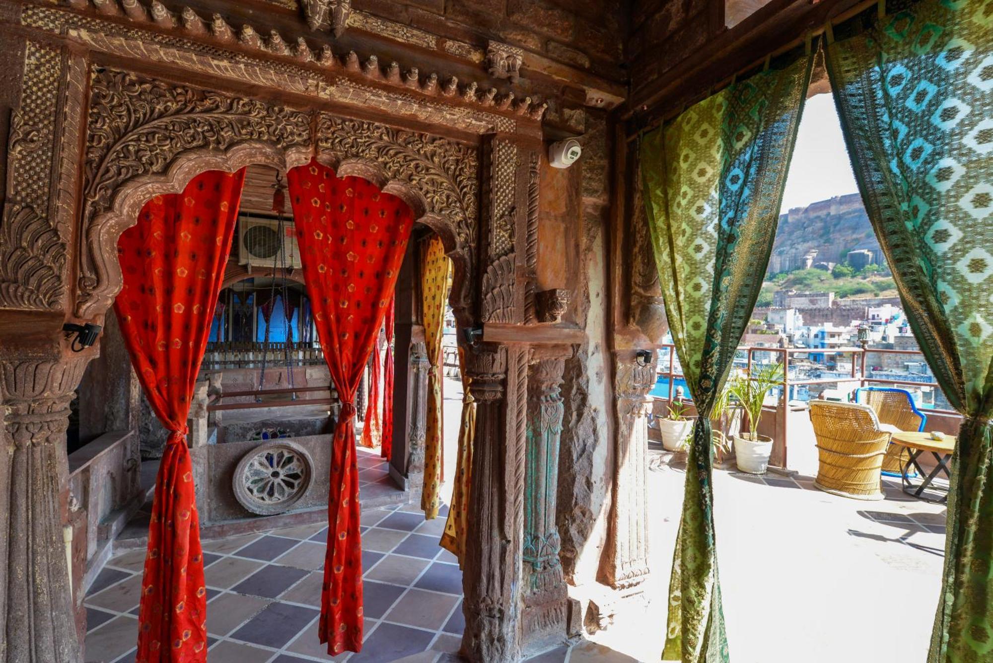 Отель Castle View Haveli Джодхпур Экстерьер фото